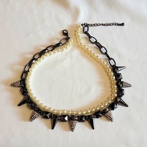 Double Layer Spiked Gunmetal Choker With Pearls, NWOT